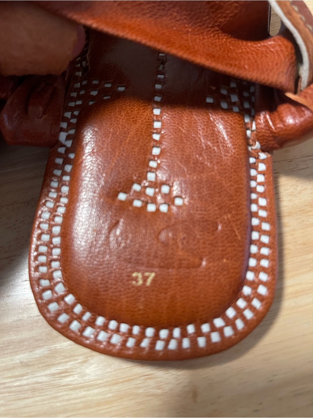 Shamak Brown Asian Sandals Woman’s Size 8. (37) - Picture 5 of 8